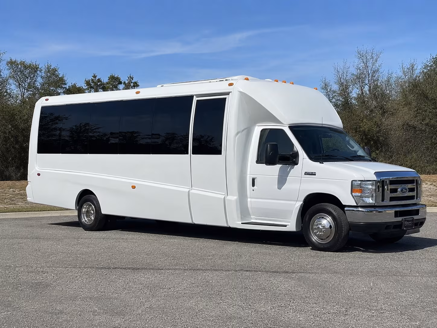 15 Passenger Party Bus Exterior