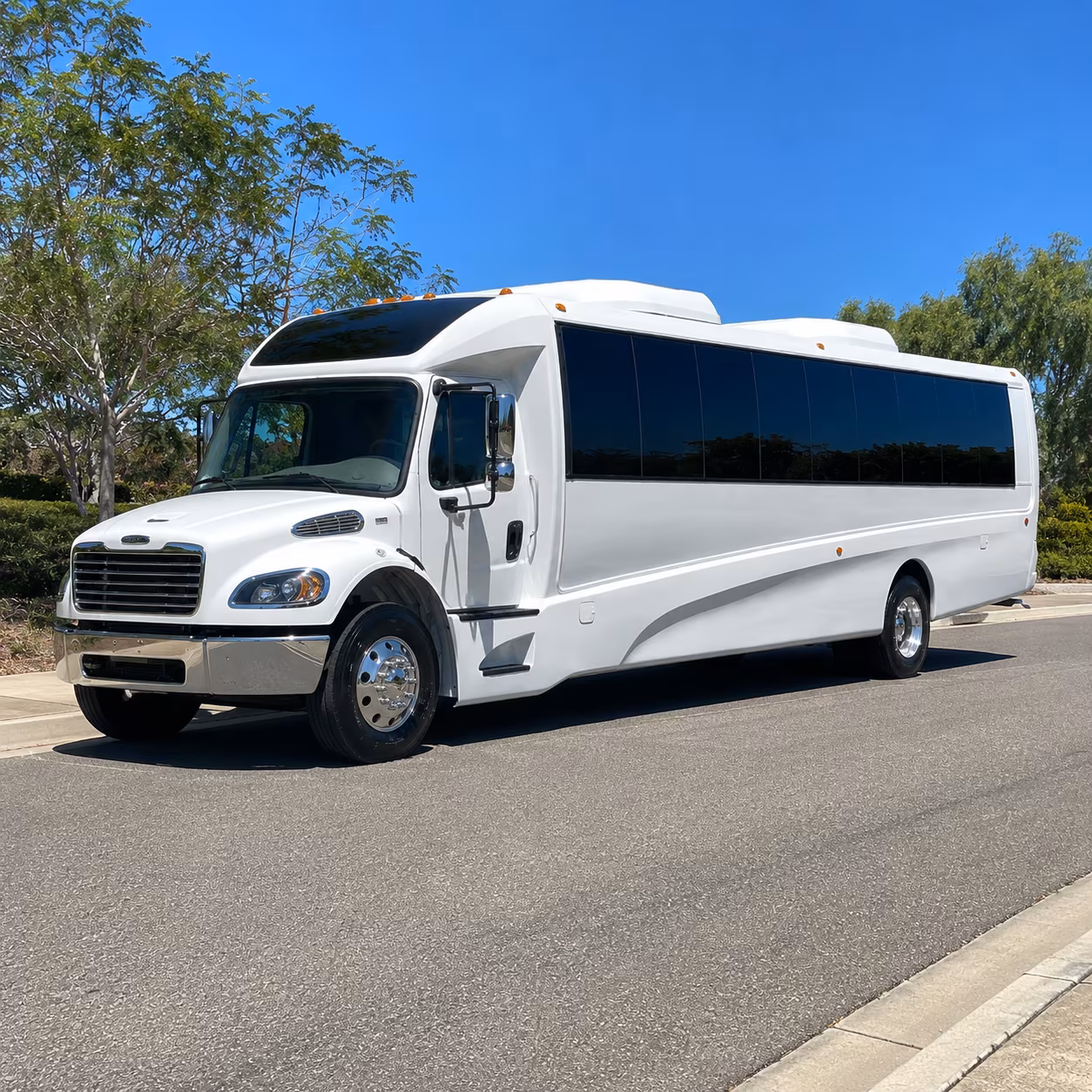 15-35 Passenger Minibus Exterior