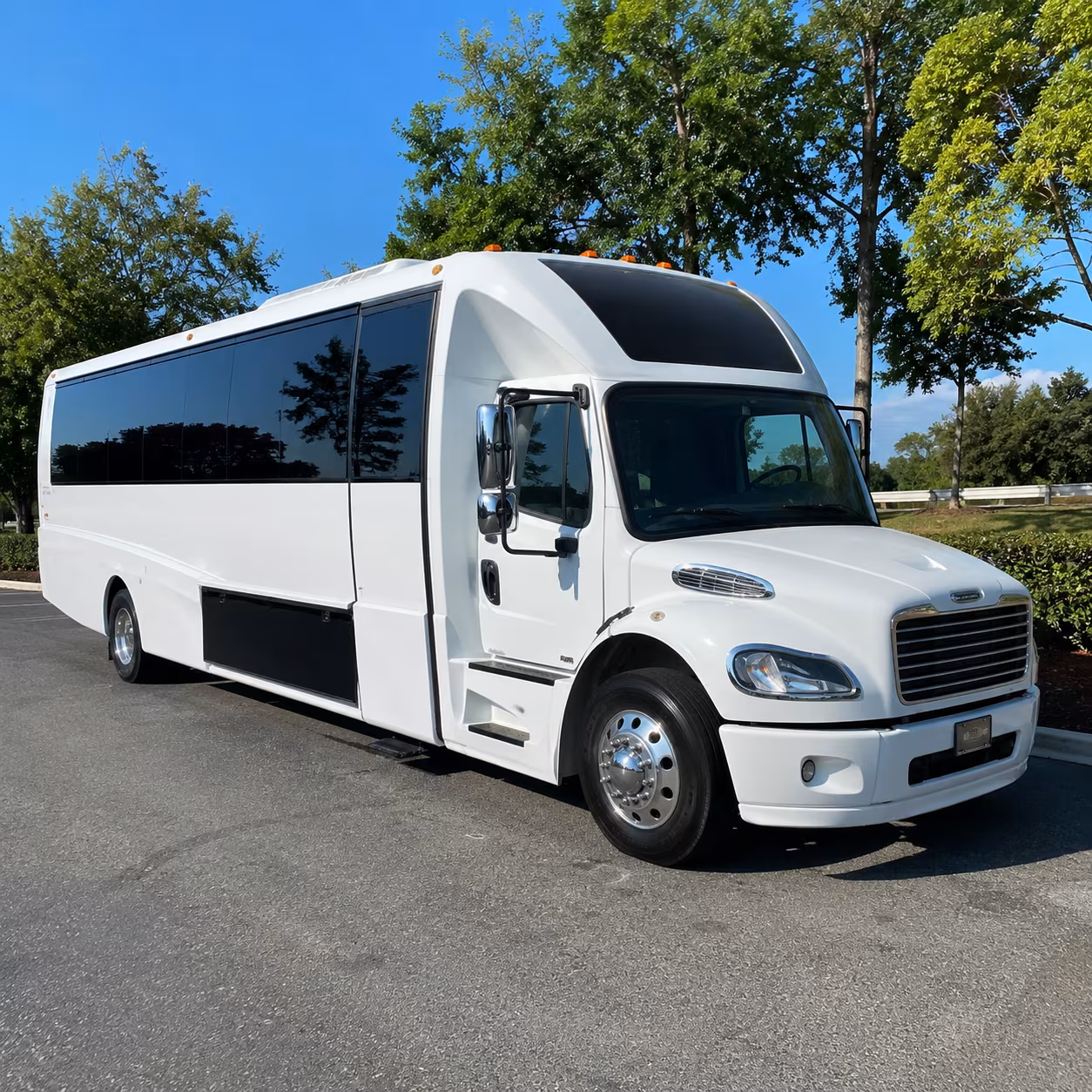 25 Passenger Party Bus Exterior
