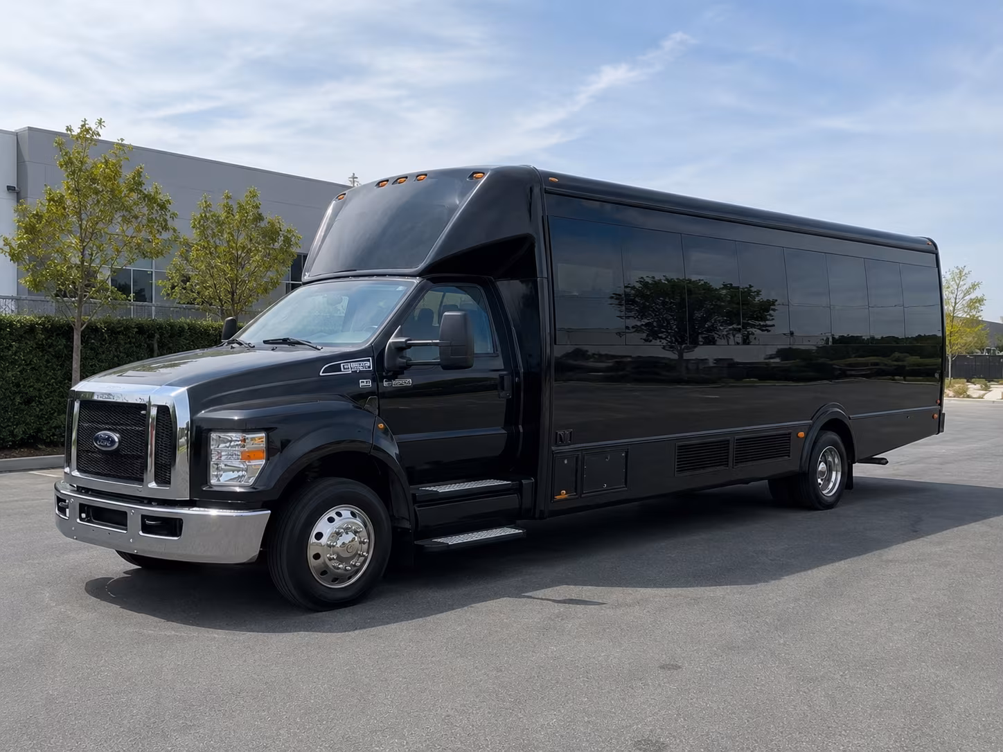 Everett Homecoming & Prom Party Bus Rentals